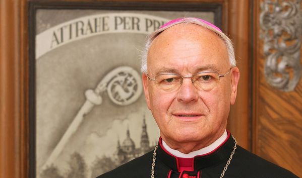 Bischof Algermissen dankt für Geburtstagswünsche und Spenden